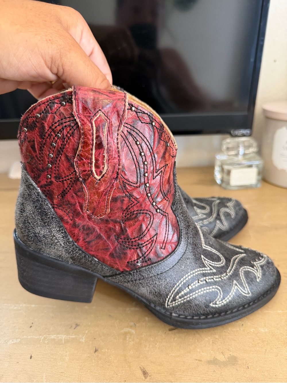 Big boys size 6 Red and Black Western Ankle Boots